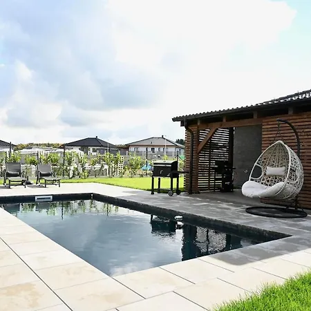 Pool & Relax Mukarov Ferienhaus Mukarschow