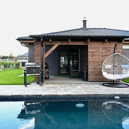 Pool & Relax Mukarov