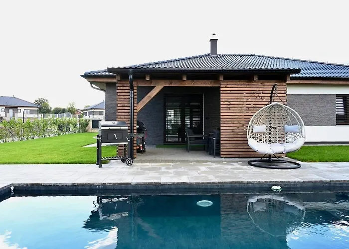 Pool & Relax Mukarov